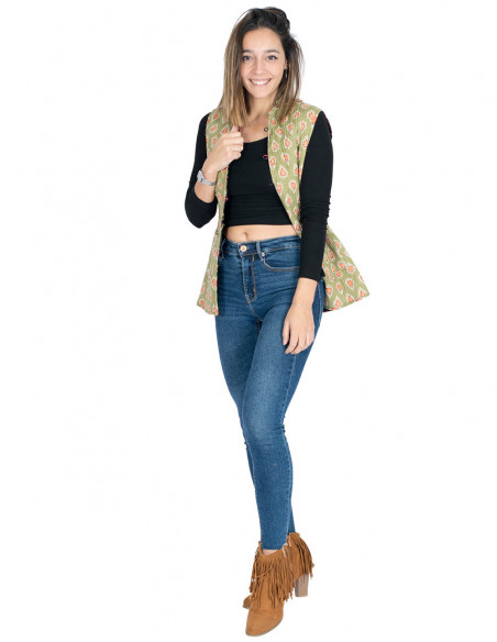 chaleco-reversible-corto-verde-botones