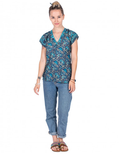 blusa-estampada-seda-escote-v-verano