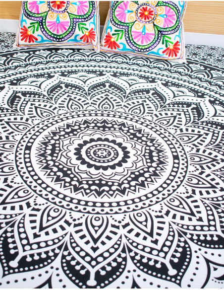 Black and White Mandala Quilt