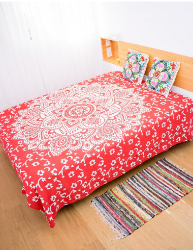 Red bedspread