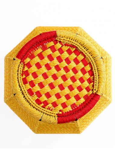 taburete-artesanal-metal-tejido-amarillo-rojo