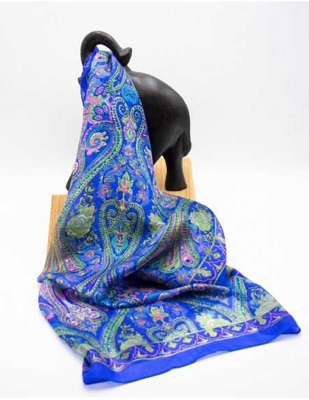 pañuelo-seda-azul-estampado
