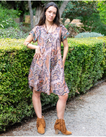 vestido-mangas-cortas-seda-estampado-marron