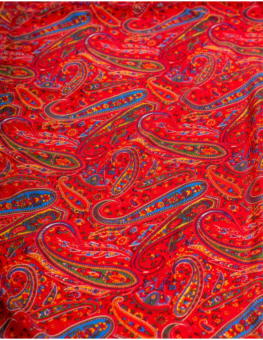 tela-seda-roja-con-dibujos-paisley