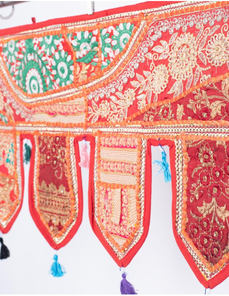 toran-puerta-hindu-bordado-artesanal-rojo