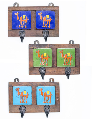 perchero-pared-madera-2-ganchos-camellos