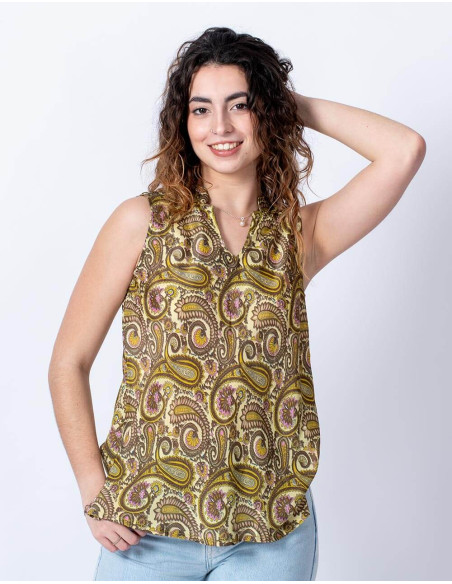 camiseta-basica-mujer-amarilla-estampado-paisley