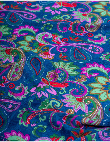 seda-estampada-azul-dibujo-flores