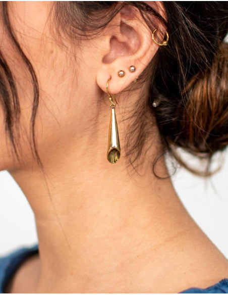 Gold-plated brass triangular tube earring – Kimago Crafts
