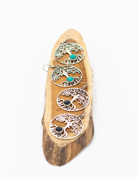 pendientes-redondos-plateados-con-piedra-variada