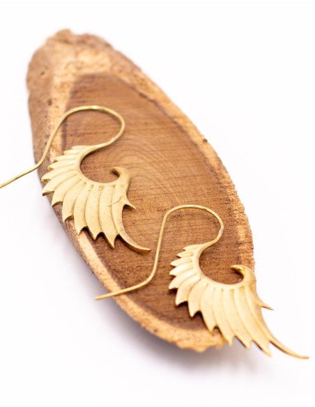 Kimago handmade golden wing-shaped earrings