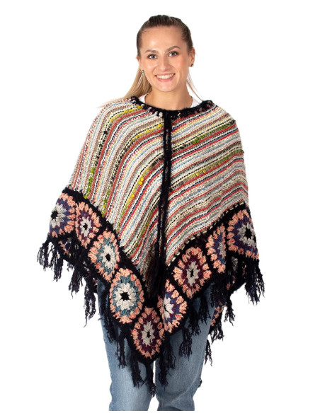 Woven boho poncho with fringes | Kimago