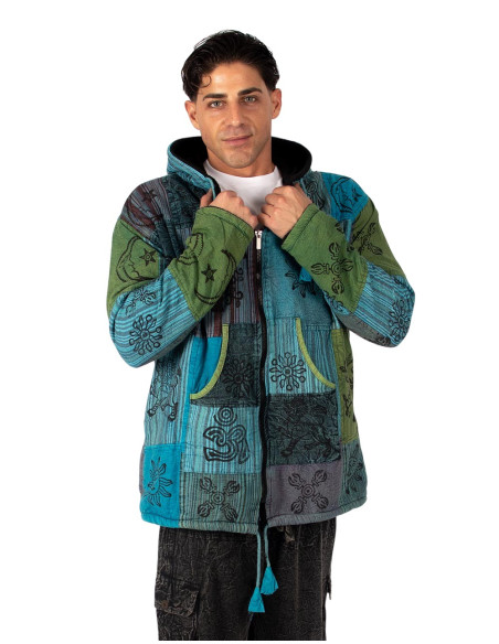 chaqueta-con-capucha-y-cremallera