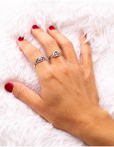 anillo-plateado-corazon-diseno-unico-artesano