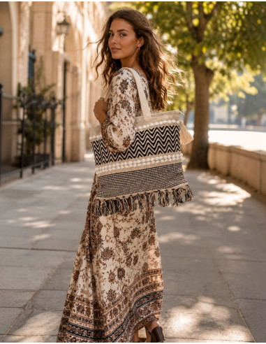 Bolso Boho Negro con Flecos y Pompones sobre...